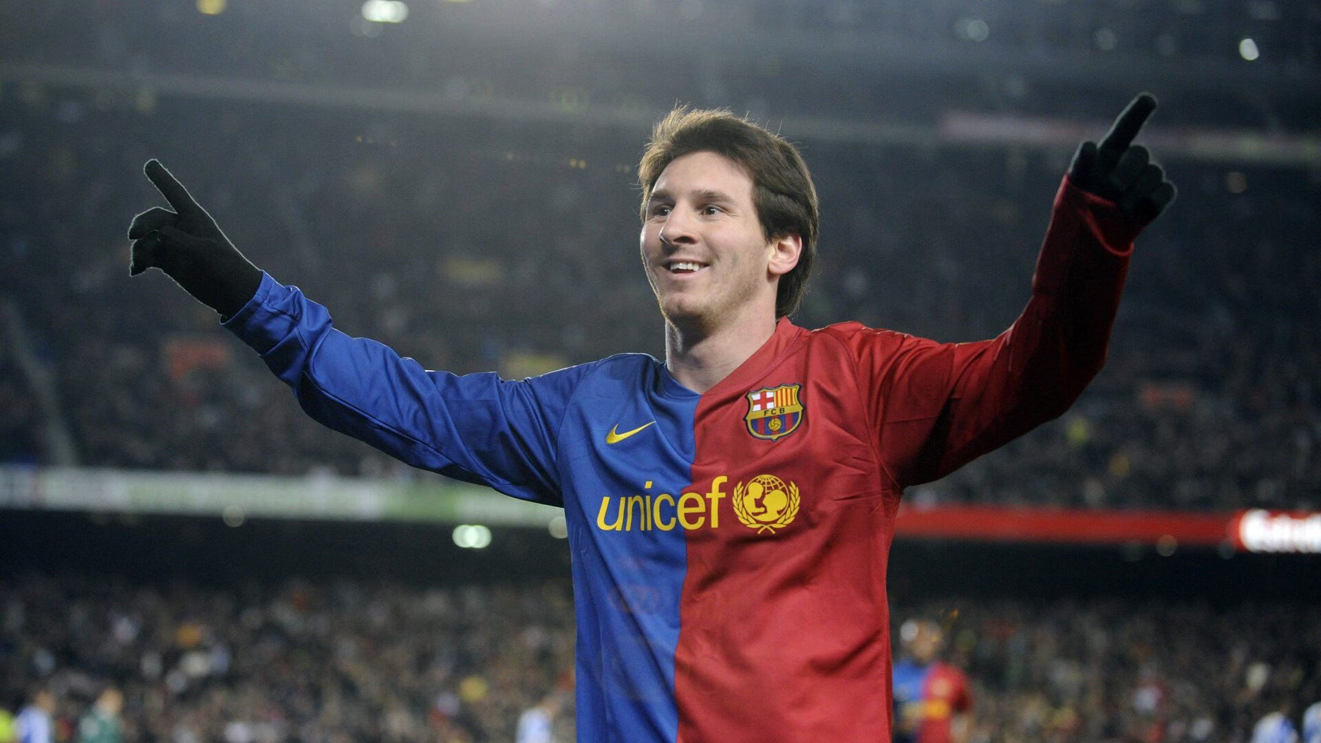 开云官网-绝杀惊魂！皇马补时世界波击碎拜仁，伯纳乌见证史诗逆转，绝杀惊魂！皇马补时世界波击碎拜仁，伯纳乌见证史诗逆转